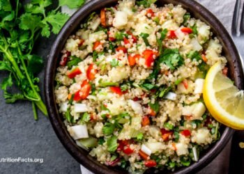 Why Should (or Shouldn’t) We Eat a Macrobiotic Diet?