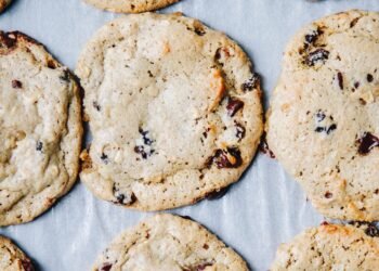 OATMEAL CHOCO CHIP COOKIES (GLUTEN-FREE)