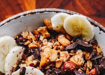 This Rawsome Vegan Life: MAPLE HAZELNUT GRANOLA