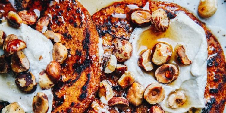 This Rawsome Vegan Life: PUMPKIN PIE PANCAKES