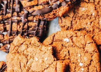 CHEWY DOUBLE GINGER COOKIES with CHOCOLATE