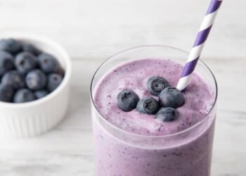 [#RECIPE] Vegan Blueberry Smoothie | Fitness Magazine