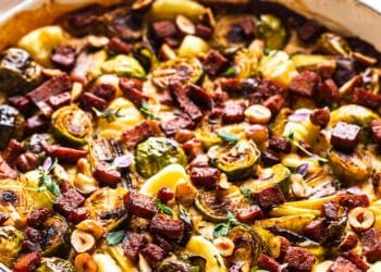 Baked gnocchi with sprouts and leeks