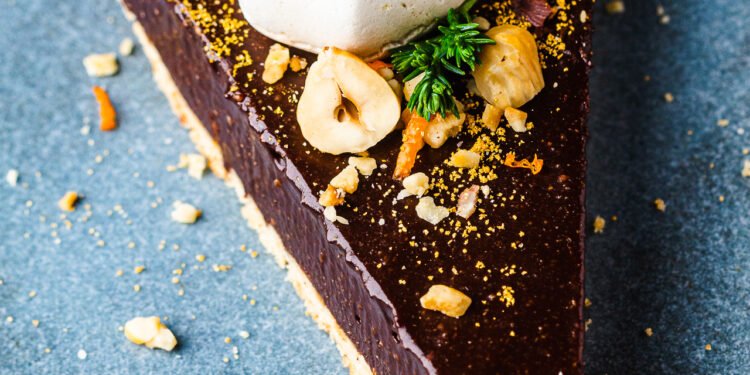Vegan chocolate hazelnut tart – Lazy Cat Kitchen