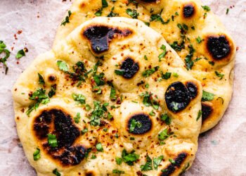 Vegan naan bread – Lazy Cat Kitchen