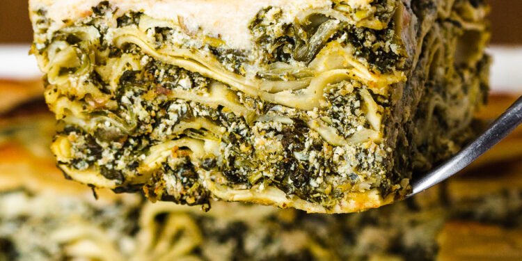 Vegan spinach lasagne – Lazy Cat Kitchen
