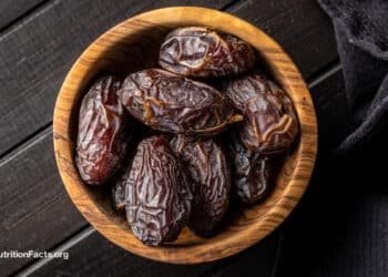 Are Dates Good for Colon Health?