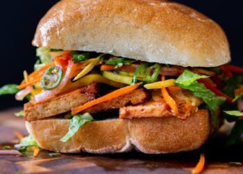 Gochujang Sandwich (Tofu Gochujang Banh Mi)