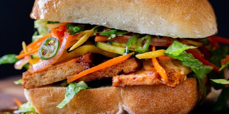 Gochujang Sandwich (Tofu Gochujang Banh Mi)