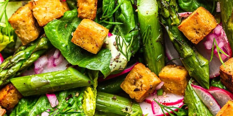 Asparagus salad with lemon tofu