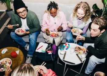 Making Plant-Based the Default at Dining Halls Cuts Climate Impact