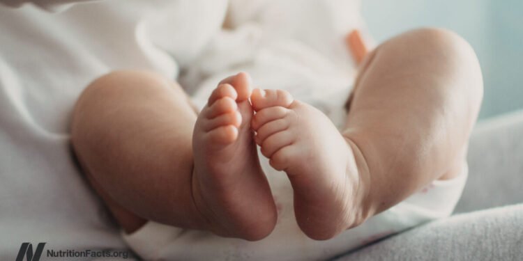 Can Reflux in Babies Be Treated with Diet? 