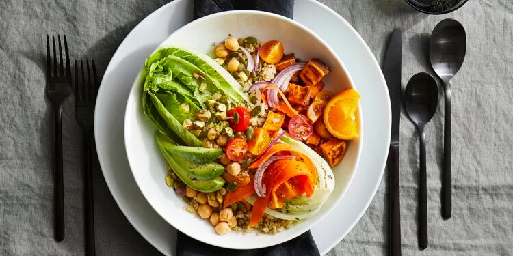 WFPB Pros Share Dining-Out Hacks, Restaurant Recs