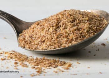 Is the Cyanide in Flaxseed Harmful? 