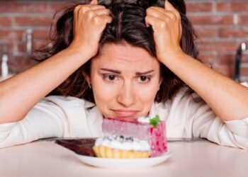 7 Tips to Curb Cravings and Keep Them in Check for a Healthier Diet