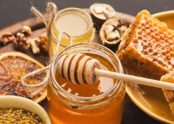 Is Honey a Healthy Sugar Alternative? Exploring the Benefits and Uses