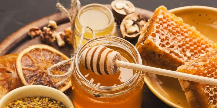 Is Honey a Healthy Sugar Alternative? Exploring the Benefits and Uses