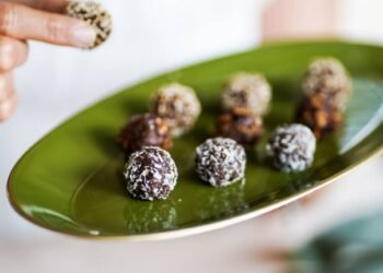 [RECIPE] Plant-Based Energy Bites | Fitness Magazine