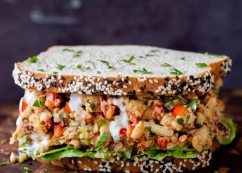 Cajun Chickpea Salad (20 minutes, 1 bowl)