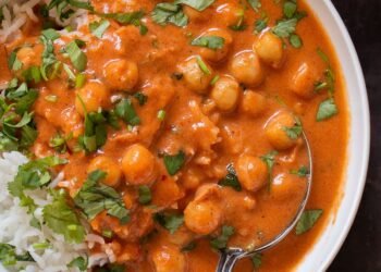30 Minute Butter Chickpeas