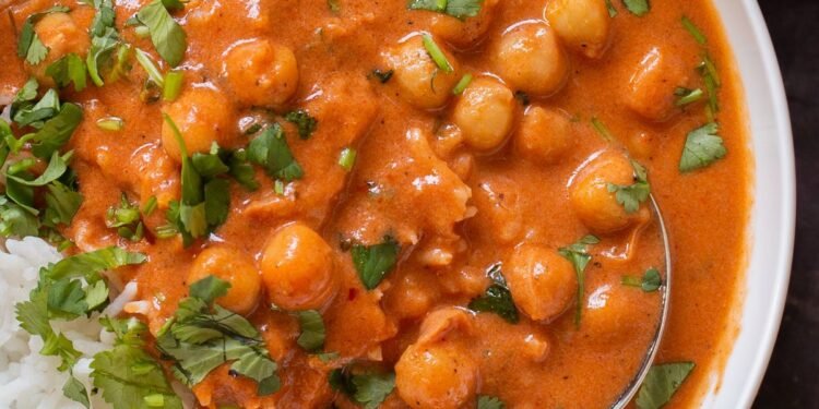30 Minute Butter Chickpeas