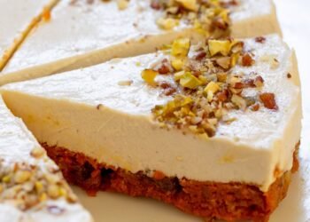 No-Bake Vegan Carrot Halwa Cheesecake (grain-free!)
