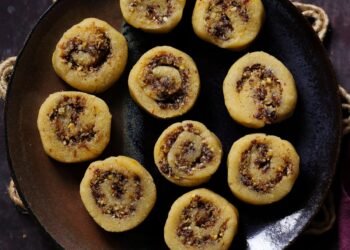 Gujiya Peda (Indian Fusion Dessert)