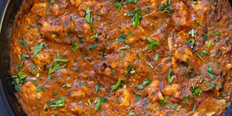 Hyderabadi Wedding Chicken Curry with Tofu (One Pot!)