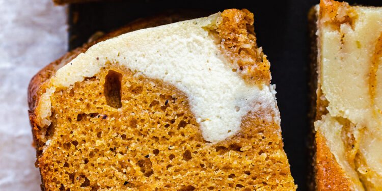 Vegan pumpkin cake with cheesecake swirls