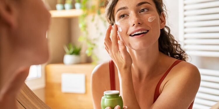 3 reasons to use organic skincare products