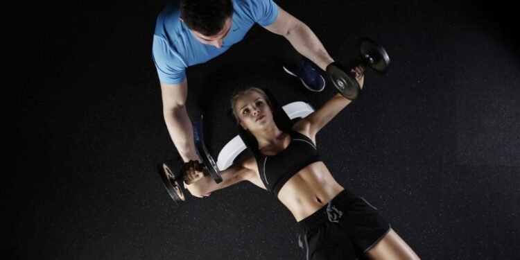 4 reasons why hiring a Personal Trainer can help you lead a healthier, happier life