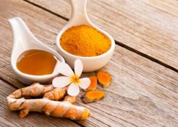 Turmeric with Honey Recipe: Powerful Natural Antibiotic!