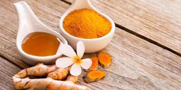 Turmeric with Honey Recipe: Powerful Natural Antibiotic!