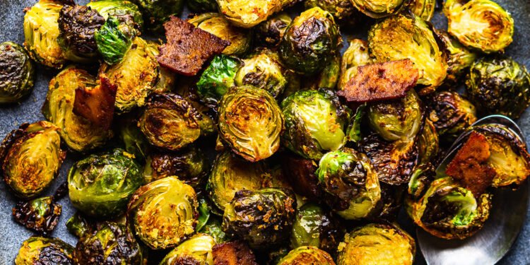 Cheesy Brussels sprouts with vegan bacon