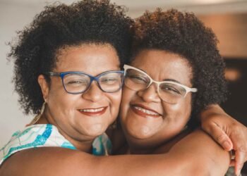 With Twins, New Study Compares Effects of Vegan, Omnivore Diets