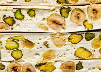 Vegan nougat (soft and chewy)