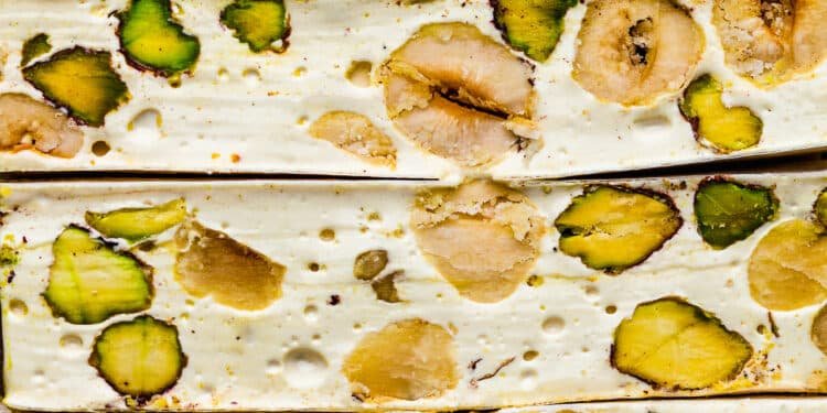Vegan nougat (soft and chewy)