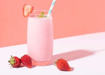 [RECIPE] Strawberry Tropical Delight Smoothie