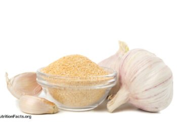 The Pros of Garlic Powder for Heart Disease 