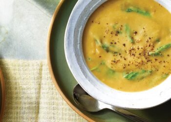 Creamy Spinach and Artichoke Soup Recipe