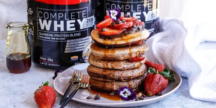 [RECIPE] Ombré Protein Flapjacks | Fitness Magazine
