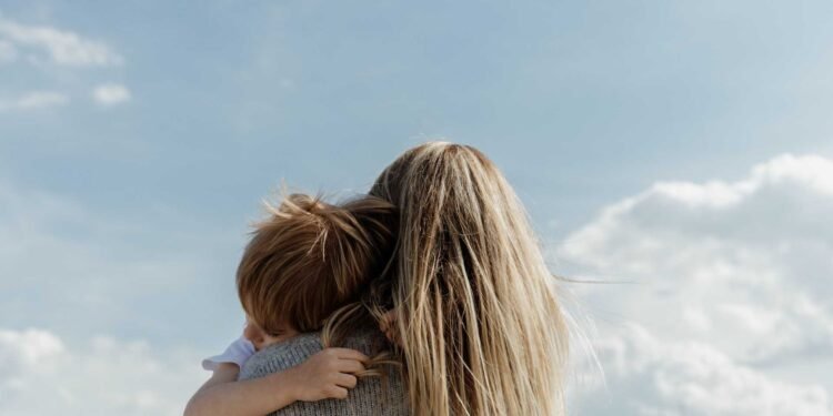 10 Emotional Wounds Daughters With Unloving Mothers Carry Into Adulthood