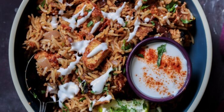 Lucknowi Biryani (easy oven recipe!)