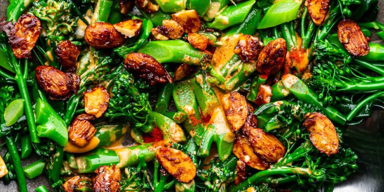 Broccoli salad with creamy dressing