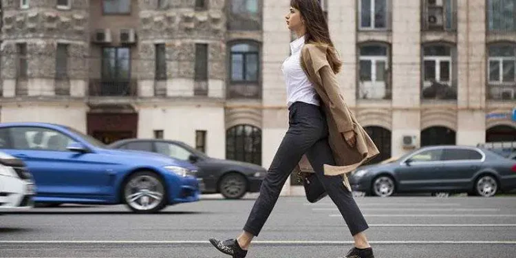 Attention All Fast Walkers: Your Walking Speed Could Indicate Dementia