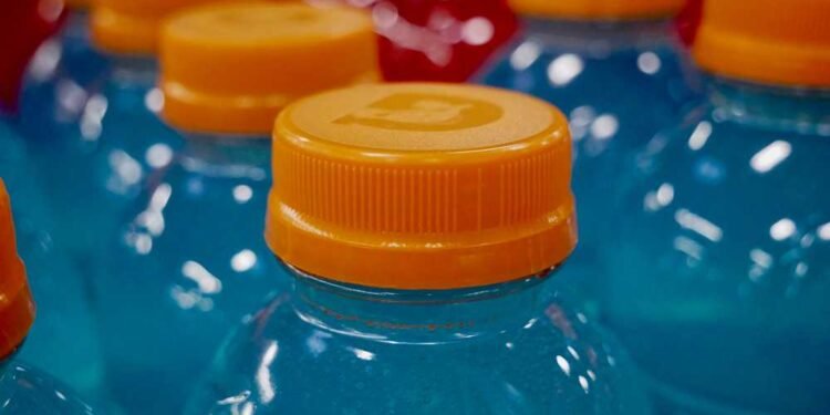 Gatorade Is Packed With Nearly 40 Grams of GMO Sugar, Artificial Colors and Other Nasty Ingredients