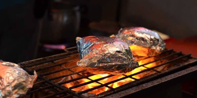 The Hidden Dangers of Cooking with Aluminum Foil: Health Implications and Safer Alternatives