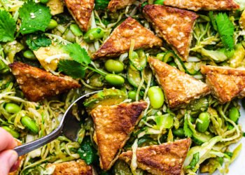 Asian slaw with sesame tofu