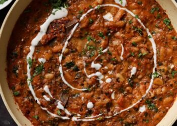 Dhaba Chicken White Beans (1 pan, 25 minutes)
