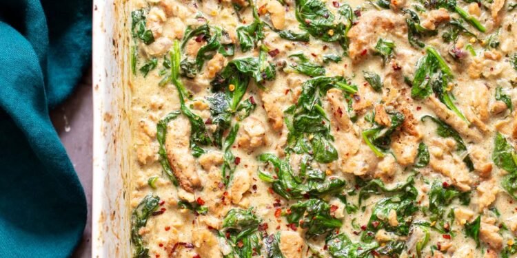Malai Palak Chicken (Spinach & soycurls in Indian white sauce)